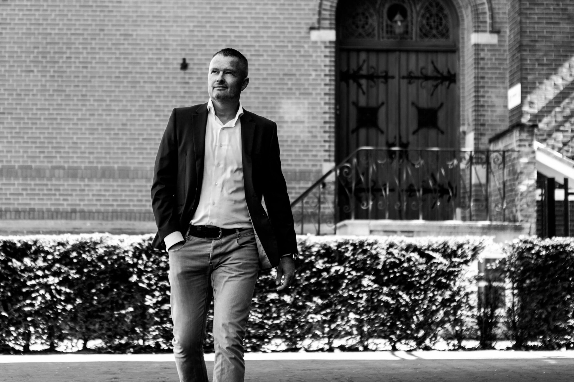 Marco van Mil - Perfect Pay